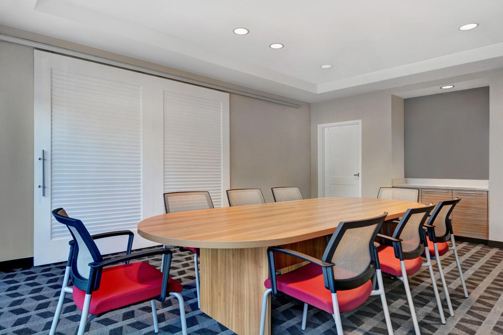 Towneplace Suites By Marriott Jacksonville East Экстерьер фото