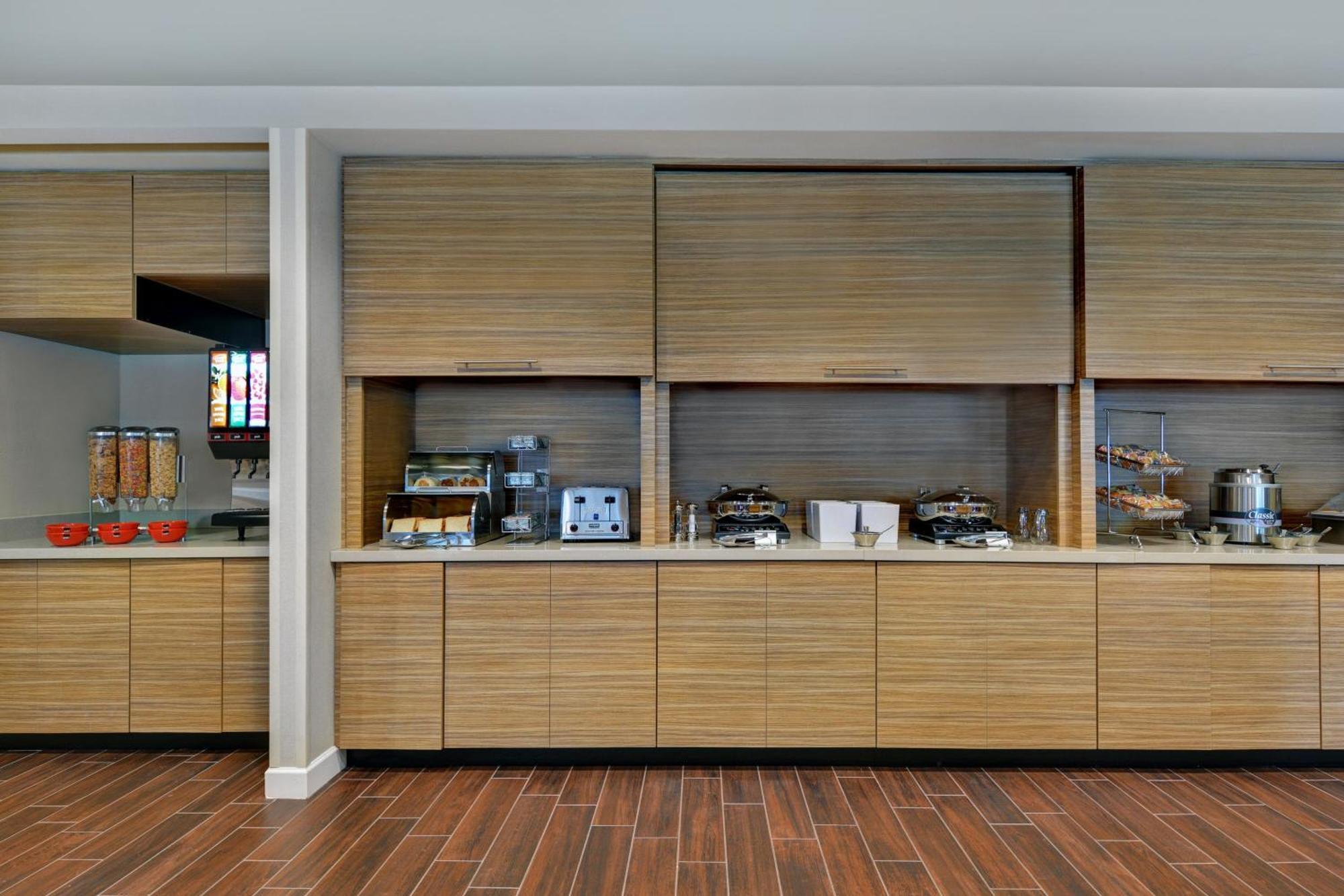 Towneplace Suites By Marriott Jacksonville East Экстерьер фото