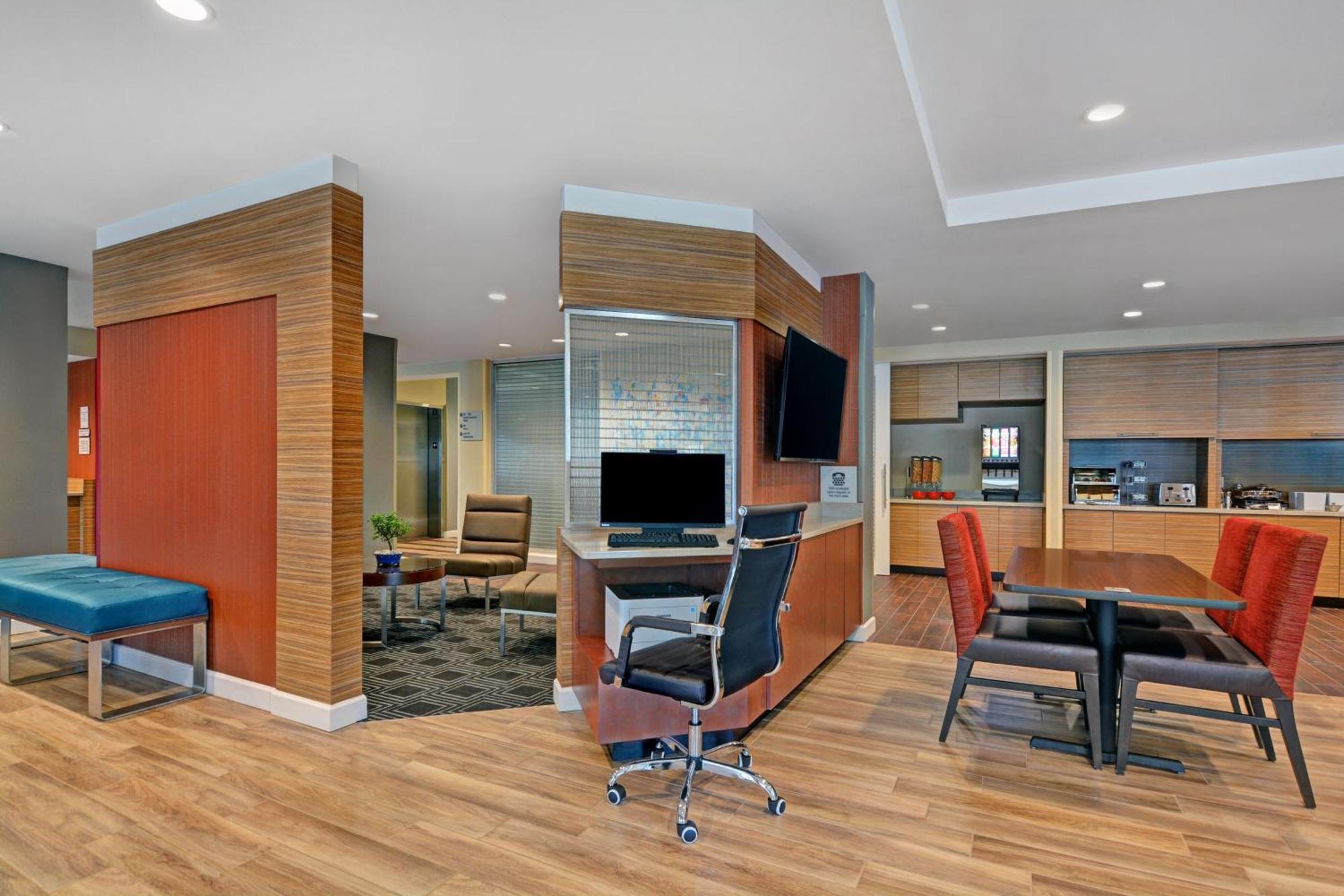 Towneplace Suites By Marriott Jacksonville East Экстерьер фото